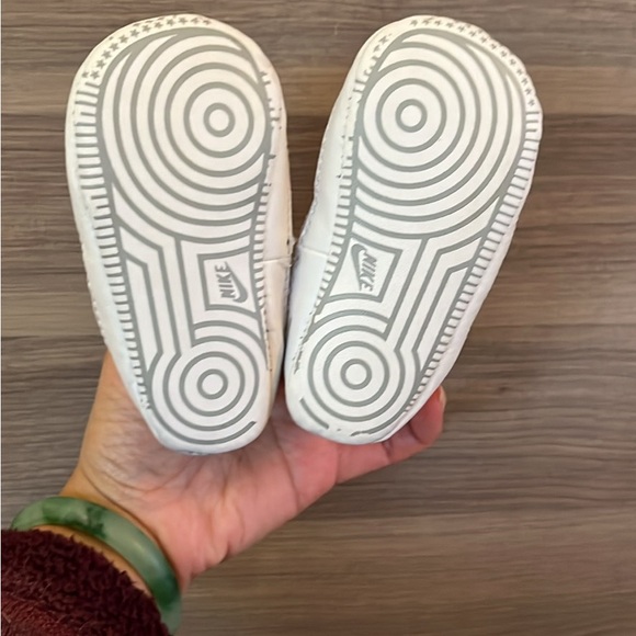 Nike Air Force One crib shoes size 3 - Picture 4 of 5